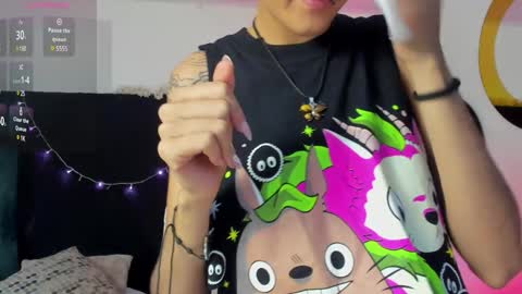 Snapshot of bonniecute_ chatting on 02/04/25, 11:27 online show from 02/04/25, 11:27