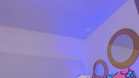 Snapshot of bonniecute_ chatting on 02/24/25, 11:32 online show from 02/24/25, 11:32