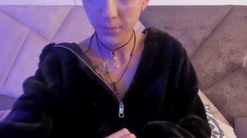   online show from 03/05/25, 11:38