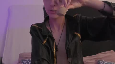 Snapshot of bonniecute_ chatting on 03/08/25, 11:37 online show from 03/08/25, 11:37