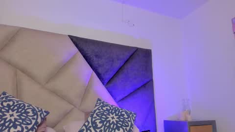 Snapshot of bonniecute_ chatting on 09/27/25, 11:32 online show from 09/27/25, 11:32