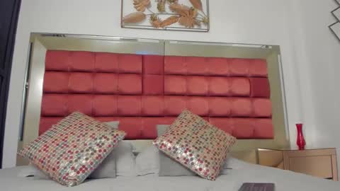   online show from 10/01/25, 11:33