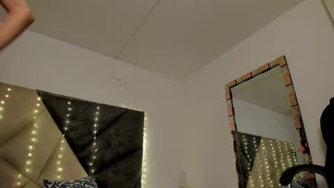 Snapshot of bonniecute_ chatting on 11/05/25, 11:49 online show from 11/05/25, 11:49