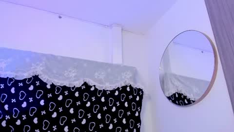 Snapshot of bonniecute_ chatting on 06/14/26, 12:41 online show from 06/14/26, 12:41