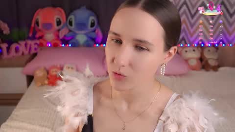 Emma online show from 09/17/25, 01:07