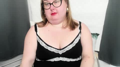 Bonnie online show from 12/06/24, 09:32