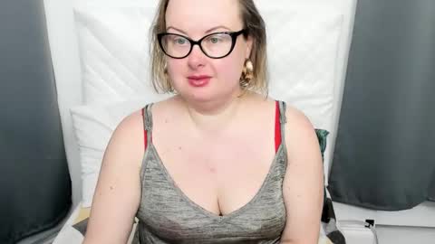 Bonnie online show from 03/30/26, 04:57