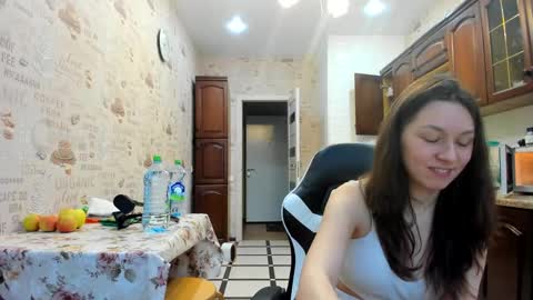 Snapshot of bonny_kimberly chatting on 02/28/25, 02:42 Bonny Kimberly online show from 02/28/25, 02:42