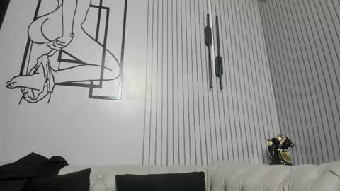 Snapshot of bonny_petite chatting on 03/16/26, 11:25 Vicky online show from 03/16/26, 11:25