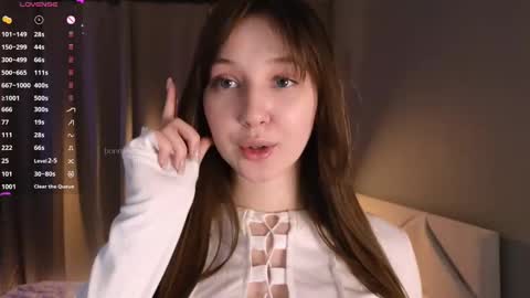 Snapshot of bonnyflower chatting on 02/20/25, 04:25 Eva online show from 02/20/25, 04:25