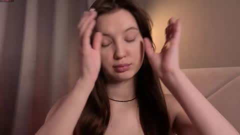 Snapshot of bonnyflower chatting on 09/11/25, 03:23 Eva online show from 09/11/25, 03:23