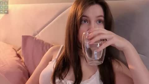 Snapshot of bonnyflower chatting on 10/05/25, 07:12 Eva online show from 10/05/25, 07:12