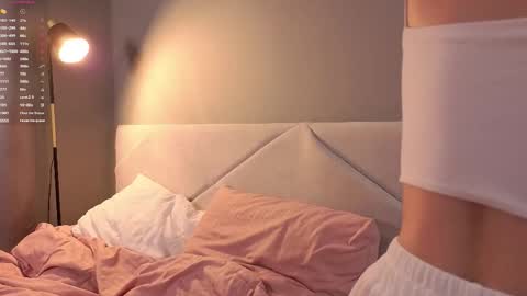 Snapshot of bonnyflower chatting on 11/05/25, 03:56 Eva online show from 11/05/25, 03:56