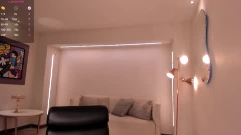 Bonny online show from 10/18/25, 07:36