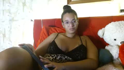 Queen Bon Vivantt online show from 01/08/25, 04:02