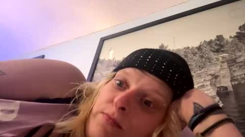 Snapshot of boobookittyfuxx chatting on 04/13/26, 07:58 boobookittyfuxx online show from 04/13/26, 07:58