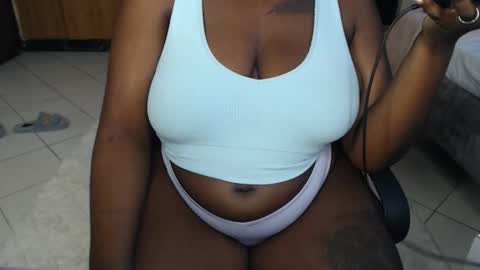 Snapshot of booby_candy chatting on 09/20/25, 07:15 booby_candy online show from 09/20/25, 07:15