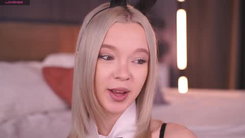 Alina online show from 12/04/25, 07:39