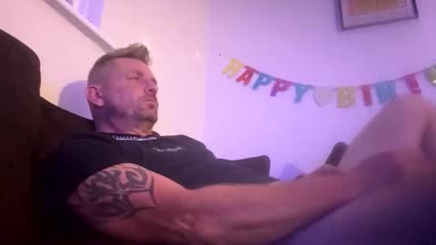 boomfxx1985 online show from 09/28/25, 10:26