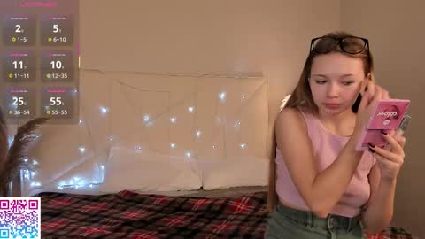 Milena online show from 10/16/25, 03:40