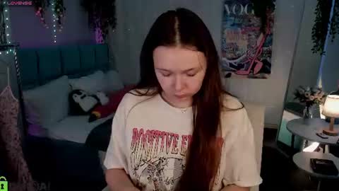 Snapshot of booozekirs_ chatting on 06/30/26, 02:56 Milena online show from 06/30/26, 02:56