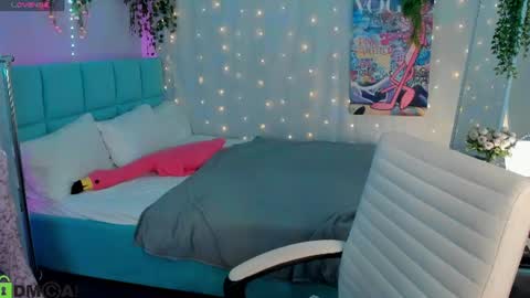 Snapshot of booozekirs_ chatting on 07/03/26, 03:02 Milena online show from 07/03/26, 03:02