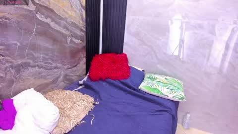   online show from 09/13/25, 07:08