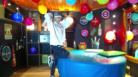 boranget online show from 10/18/25, 11:11