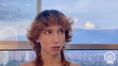 Snapshot of boream_ chatting on 01/13/25, 10:03 Bream online show from 01/13/25, 10:03