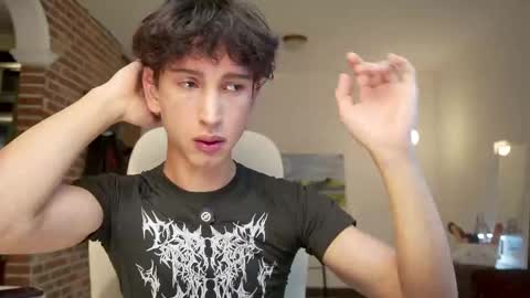 Snapshot of boream_ chatting on 09/13/25, 10:59 Bream online show from 09/13/25, 10:59