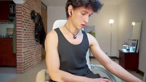 Snapshot of boream_ chatting on 09/18/25, 11:56 Bream online show from 09/18/25, 11:56