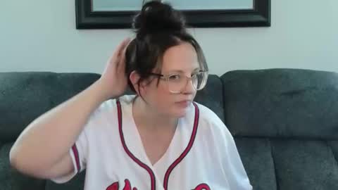 boredbustyhousewife online show from 05/19/26, 03:29