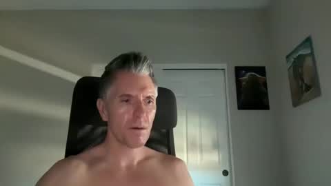 Snapshot of borisdm1976 chatting on 10/18/25, 07:03 borisdm1976 online show from 10/18/25, 07:03