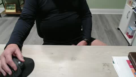 Snapshot of borntobebad2 chatting on 02/14/25, 01:02 borntobebad2 online show from 02/14/25, 01:02