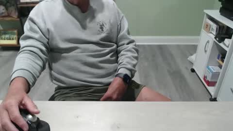 Snapshot of borntobebad2 chatting on 04/13/26, 06:35 borntobebad2 online show from 04/13/26, 06:35