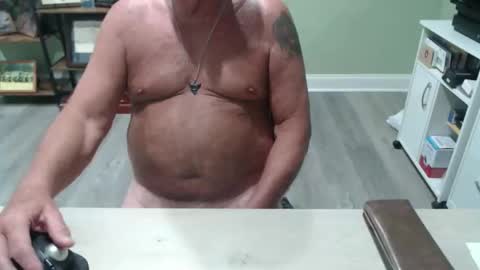 Snapshot of borntobebad2 chatting on 04/14/26, 07:31 borntobebad2 online show from 04/14/26, 07:31