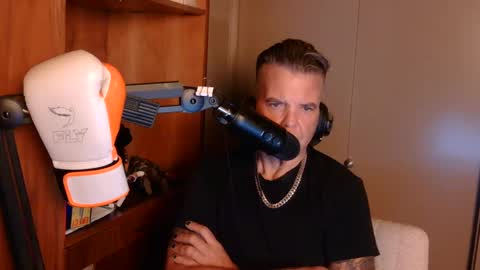 BOSS online show from 10/11/25, 06:12