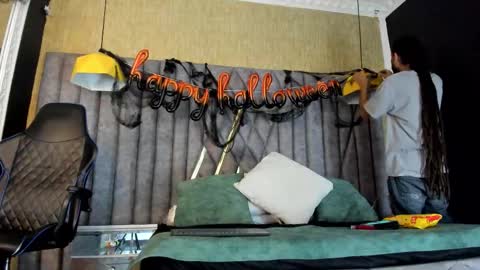 Boss online show from 10/29/25, 03:31