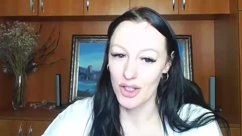 Lara online show from 01/15/26, 01:26