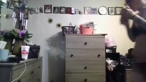 bossmilf007 online show from 12/23/25, 11:08