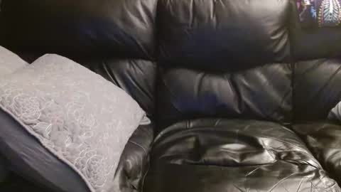 bostonguy1969 online show from 12/21/25, 05:03