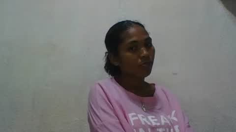 Snapshot of botoelia chatting on 12/17/25, 06:36 botoelia online show from 12/17/25, 06:36