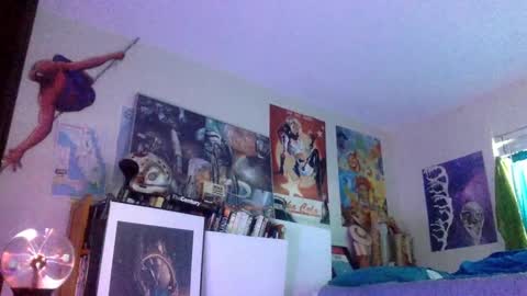 Bottomboo7 online show from 09/17/25, 12:07