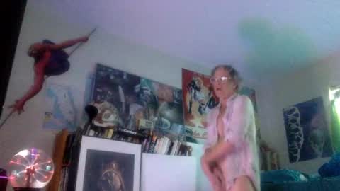 Bottomboo7 online show from 10/11/25, 12:15