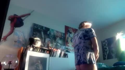 Bottomboo7 online show from 10/23/25, 12:04