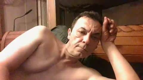 Snapshot of bottomcdforoldersc chatting on 07/18/26, 09:46 James online show from 07/18/26, 09:46