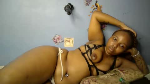 botty_queen online show from 04/16/26, 08:26