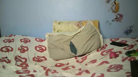 botty_queen online show from 05/15/26, 08:38