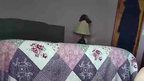 Rihanna online show from 03/14/26, 06:57