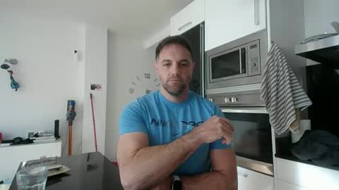 Snapshot of boxing__spf chatting on 12/29/24, 10:01 boxing__spf online show from 12/29/24, 10:01